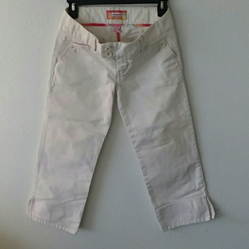 White capris